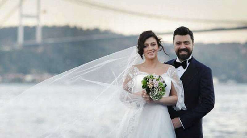 Jucătorii Bülent Emrah Parlak și Send Sign au divorțat într-o singură sesiune!