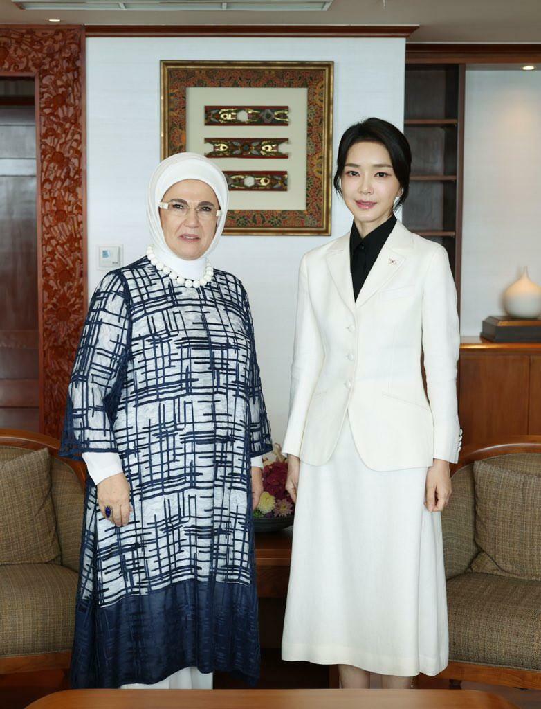 Emine Erdogan și Keon-Hee Kim