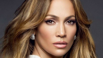 Jennifer Lopez nu va mânca zahăr și carbohidrați timp de 10 zile!