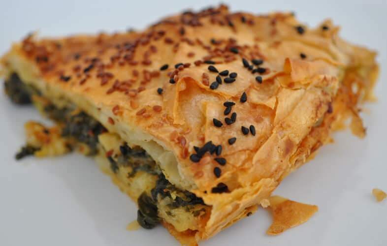 Cum se face o plăcintă cu spanac în stil Salonic? Cea mai ușoară rețetă de plăcintă cu spanac