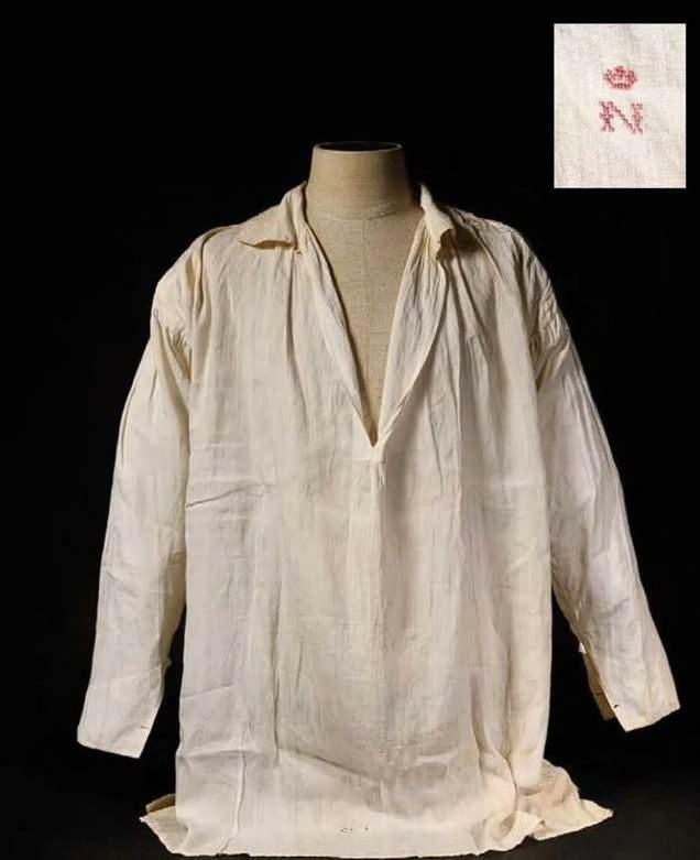 cămașa lui napoleon