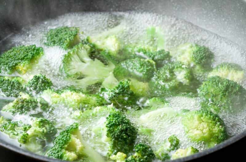 Cum se poate vindeca sucul de broccoli fiert? Cura de broccoli