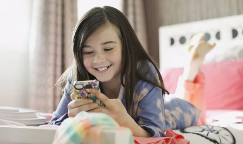 Cât de vechi ar trebui să fie cumpărat un smartphone pentru copii? Vârsta de utilizare a telefonului mobil