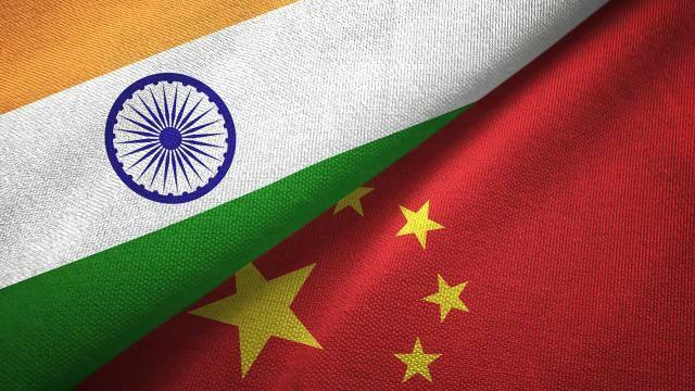 India depășește China