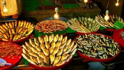 Puncte de vânzare de pește proaspăt și economic în Istanbul