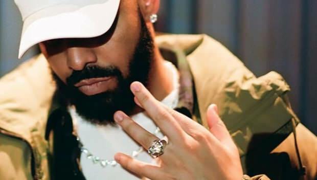 Colierul de 1 milion de dolari al lui Drake a strâns reacția pe social media!