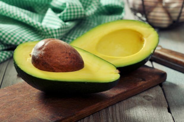 beneficiile avocado pentru piele