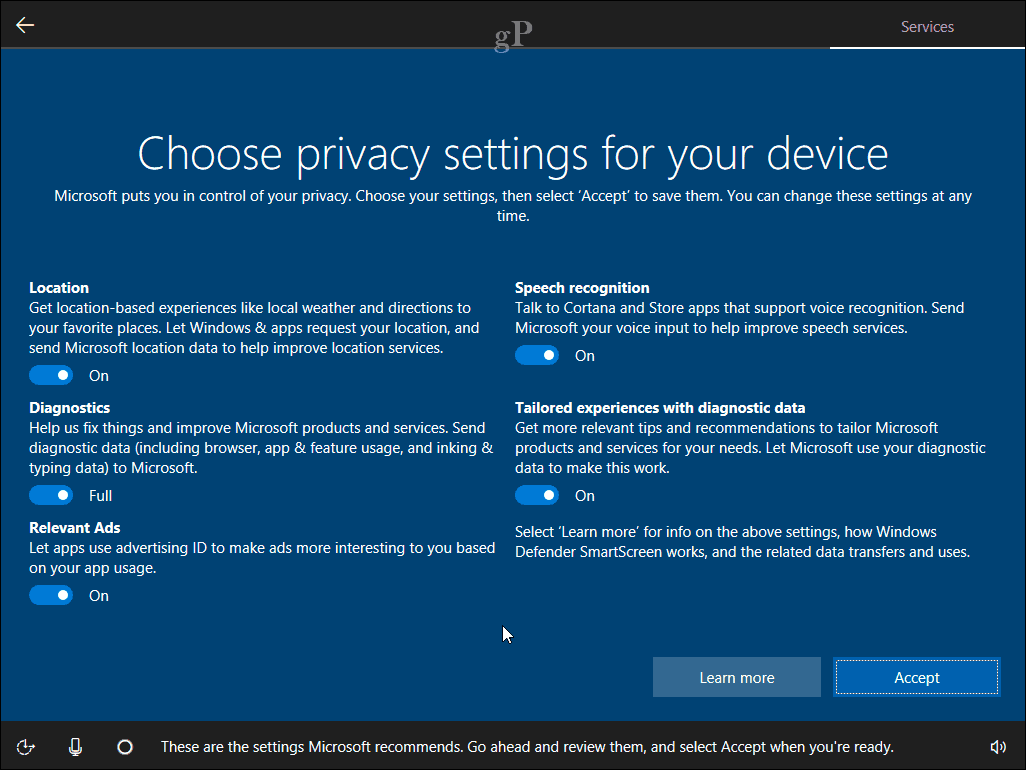 Cât de mult te spionează Windows 10?