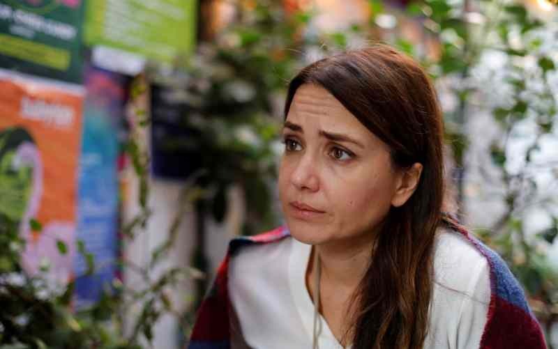 Faimoasa actriță Deniz Uğur ameliorează durerea soțului ei decedat împreună cu copiii ei!