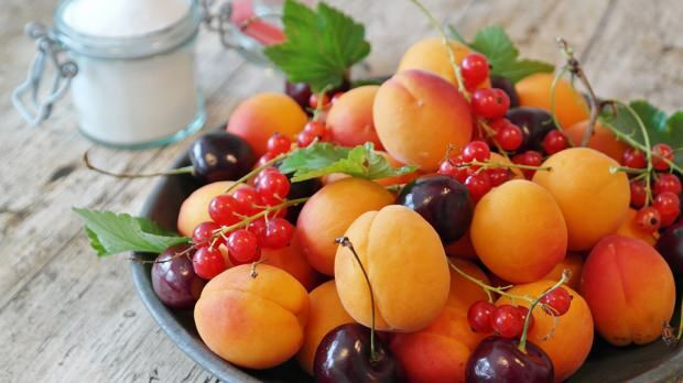 Ce fructe trebuie consumate în ce lună?