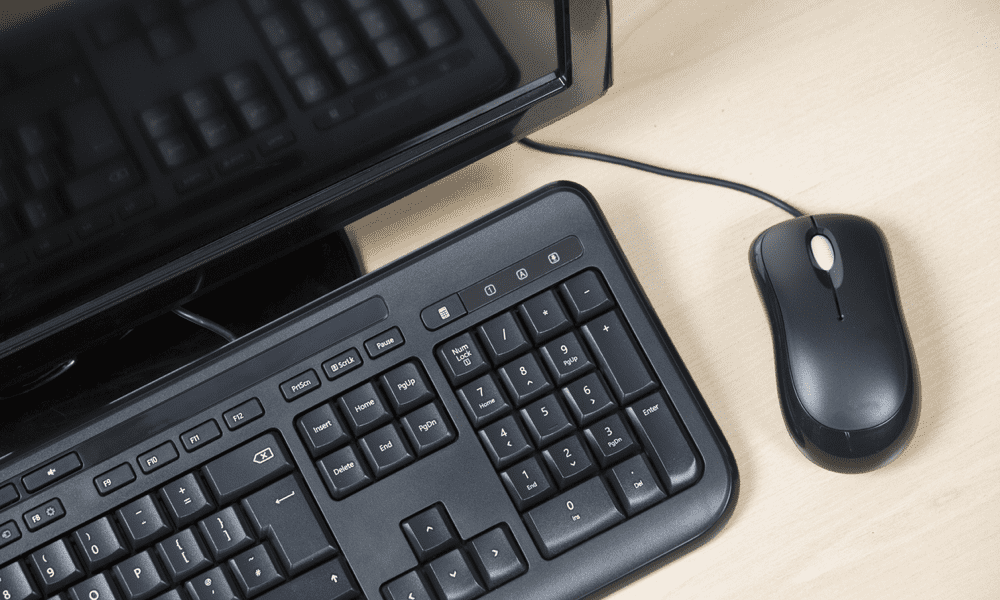 Tastatura și mouse-ul prezentate
