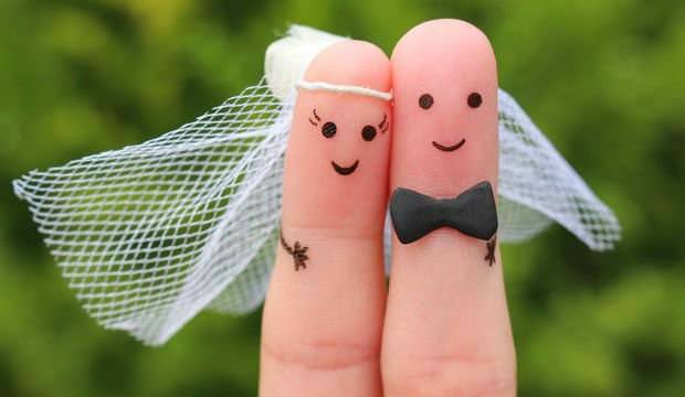 Numărul de cupluri căsătorite din cauza epidemiei a scăzut la cel mai scăzut nivel din ultimii 20 de ani