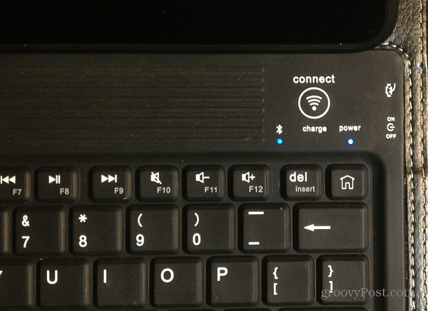 Porniți tastatura Bluetooth