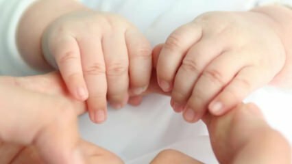 De ce sunt reci mâinile bebelușilor? Mâna și picioarele la rece la sugari