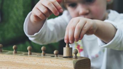 Ce este Montessori Education? 29 materiale educaționale care îmbunătățesc simțurile copiilor