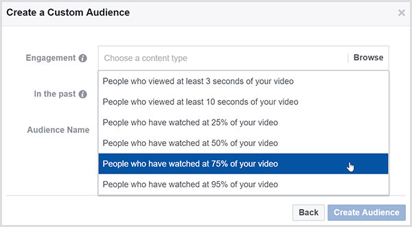 Caseta de dialog Facebook Create a Custom Audience are opțiuni pentru direcționarea anunțurilor către persoanele care au vizionat un anumit procent din videoclipul dvs.