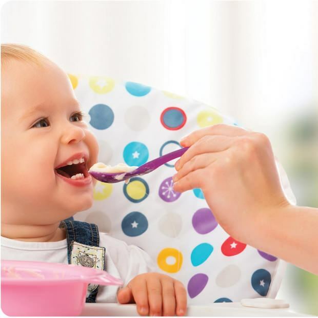 Metode de hrănire a bebelușilor! Ce trebuie făcut copilului care refuză să sugă? Soluții de respingere a duzei