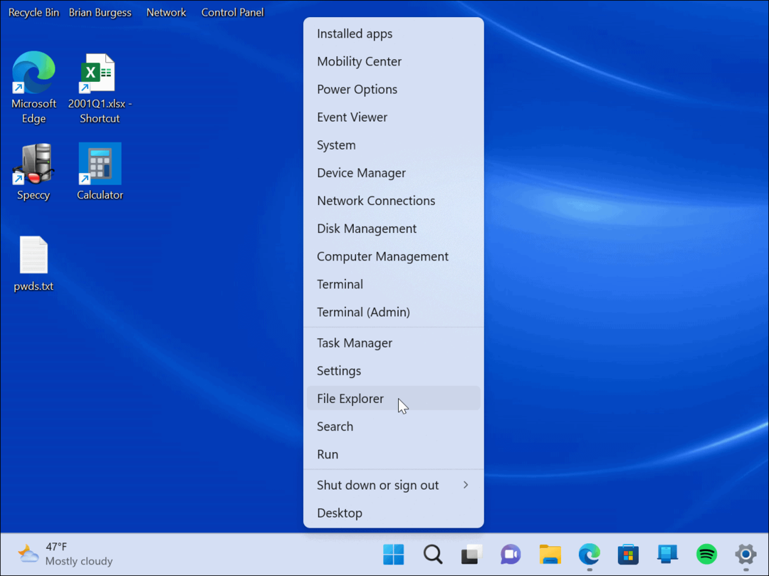 Accesați meniul Power User pe Windows 11