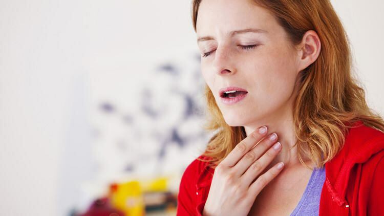 faringita cauzează deseori dificultăți la înghițire