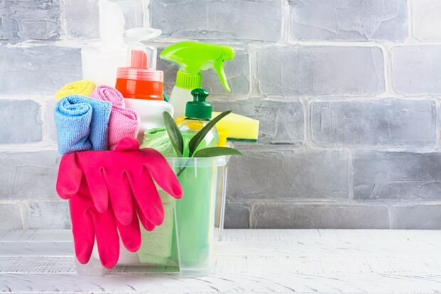 Cum este curățarea de rutină a casei
