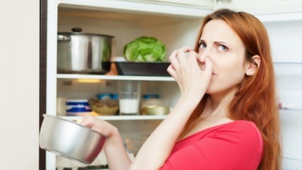 Modalități de a scăpa de mirosurile proaste din frigider