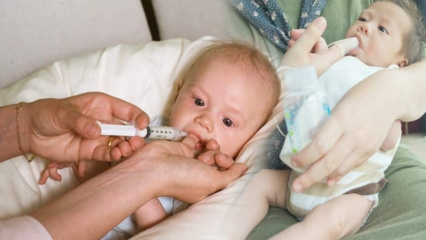Care este metoda Finger Feeding? Cum să hrănești bebelușul cu o seringă?