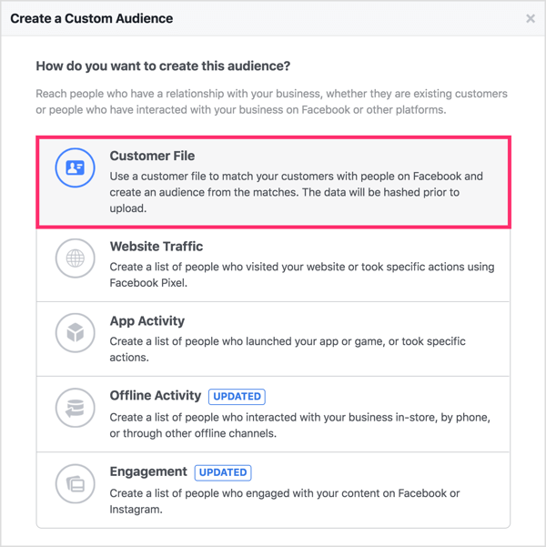 Selectați Fișier client ca bază pentru publicul personalizat Facebook pe care îl creați.