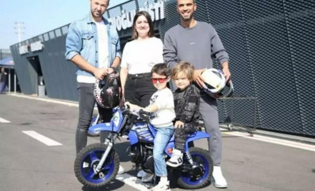 Un gest al lui Kenan Sofuoğlu către băiețel! I-a făcut cadou motocicleta fiului său.