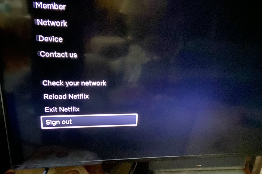 Deconectați-vă de la Netflix pe un televizor