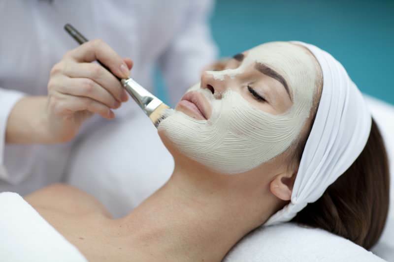 mască neem care regenerează suprafața pielii 