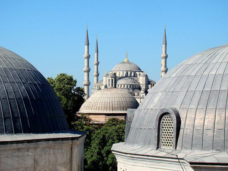 Caracteristicile arhitecturale ale Moscheei Albastre 