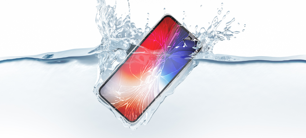 iPhone în apă