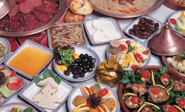 Sfaturi pentru pregătirea mesei iftar și sahur