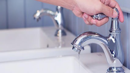 Cum se înlocuiește robinetul pentru baie? Cum se înlocuiește bateria robinetului care se scurge de apă?