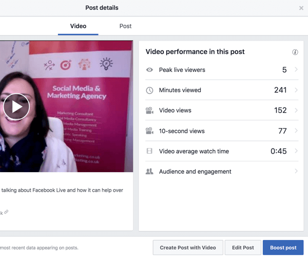 Selectați un videoclip în biblioteca dvs. video Facebook pentru a vedea valorile de performanță.