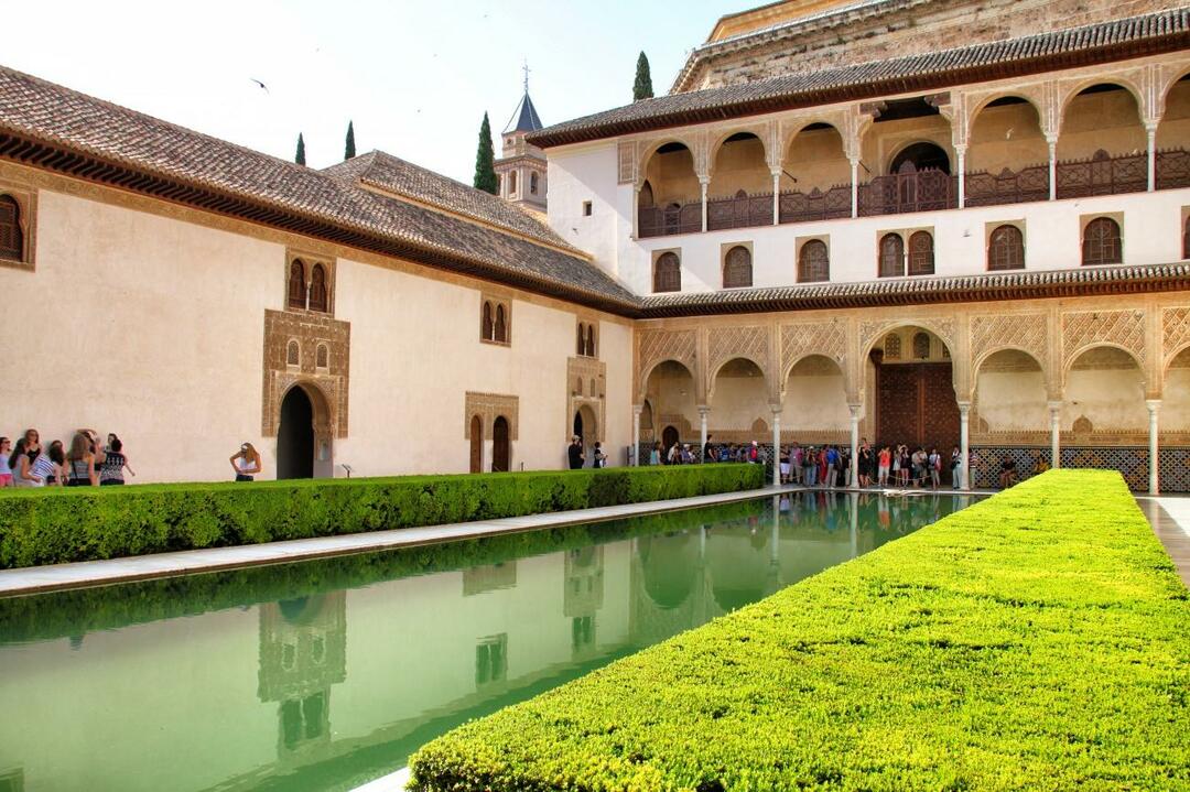 Imagini de la Palatul Alhambra