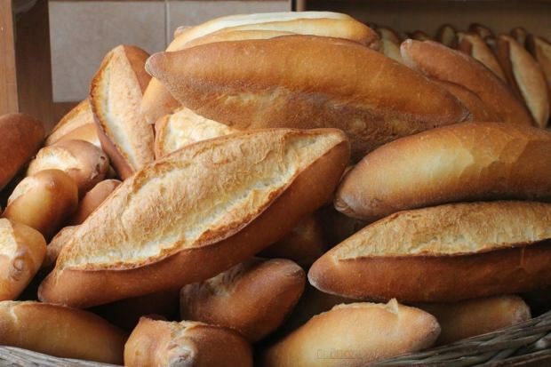Pâinea este dăunătoare? Ce se întâmplă dacă nu mâncați pâine timp de 1 săptămână? Putem trăi doar pe pâine și apă?