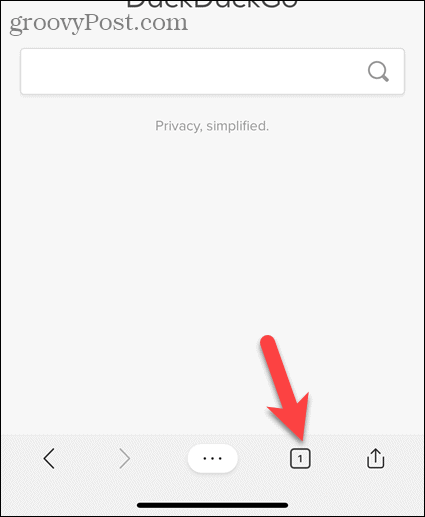 Atingeți pictograma filă în Edge pentru iOS