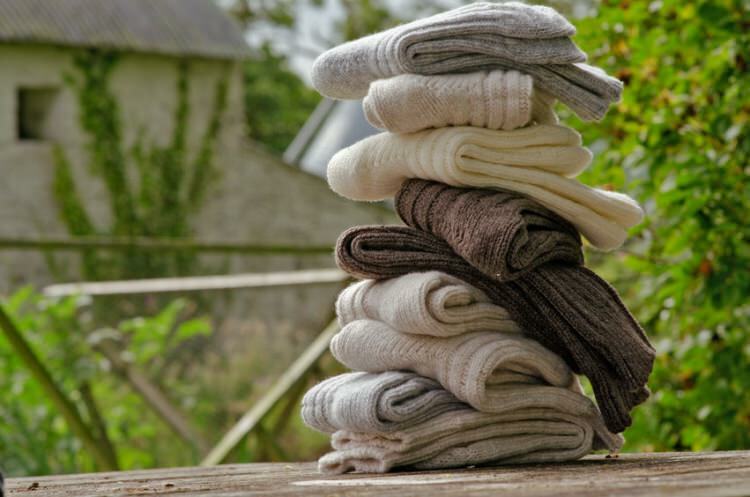 Cum se spală puloverele de lână?