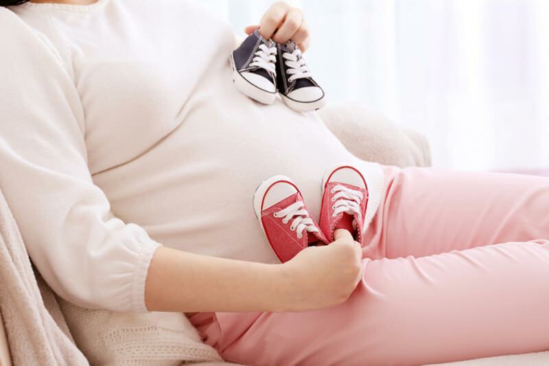 Cum se formează o sarcină gemelară? Simptome ale sarcinii gemene