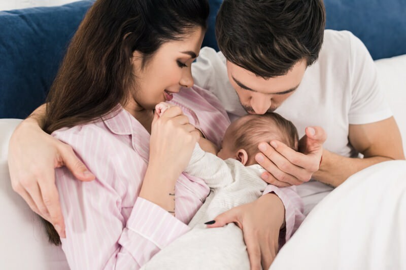 Tehnici de alăptare la nou-născuți