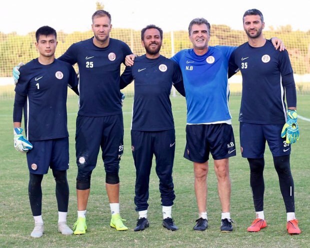 Antrenamentul Erkan Kolçak Köstendil cu jucători de fotbal de la Antalyaspor