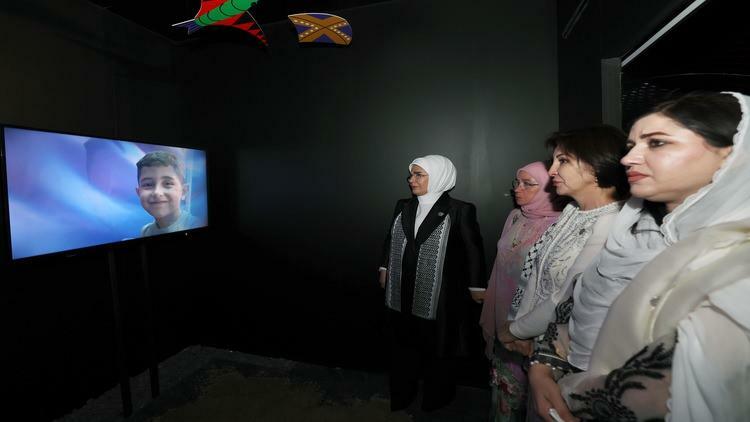Expoziție Gaza Resisting Humanity