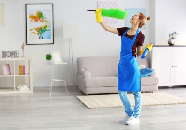 Cum este curățarea de rutină a casei