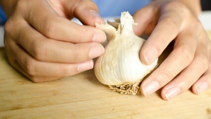 Cum să elimini mirosul de usturoi? Metode exacte care înlătură mirosul de usturoi