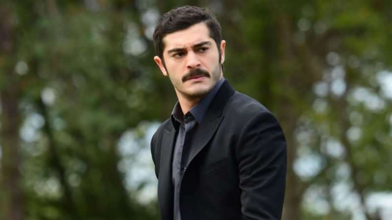 Burak Deniz, actorul principal al Marașlı, este pasager în Italia!