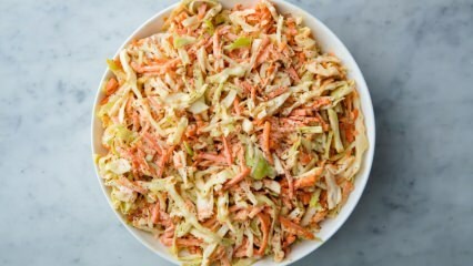 Cum se face o salată practică de varză Coleslaw?