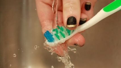 Cum se face curățarea periuței de dinți?