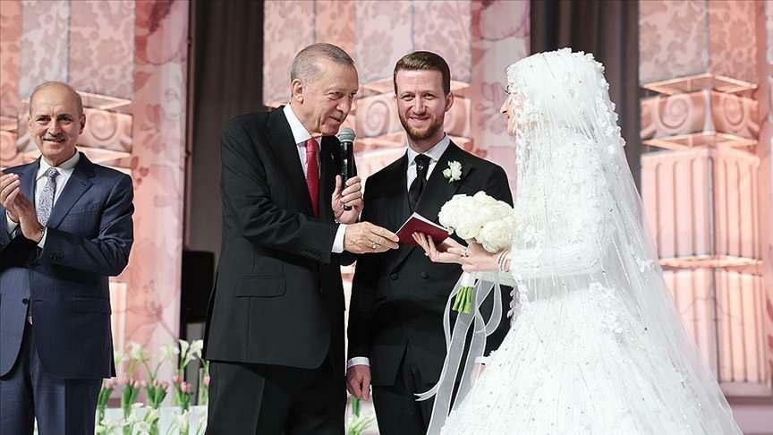 Președintele Erdogan a asistat la nunta nepotului său Osama Erdogan