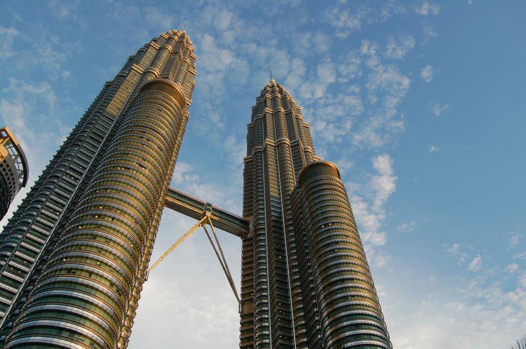  Scene din Turnurile Gemene Petronas